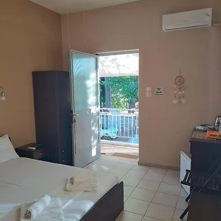 Giotas Apartments - Studios Argalasti Extérieur photo