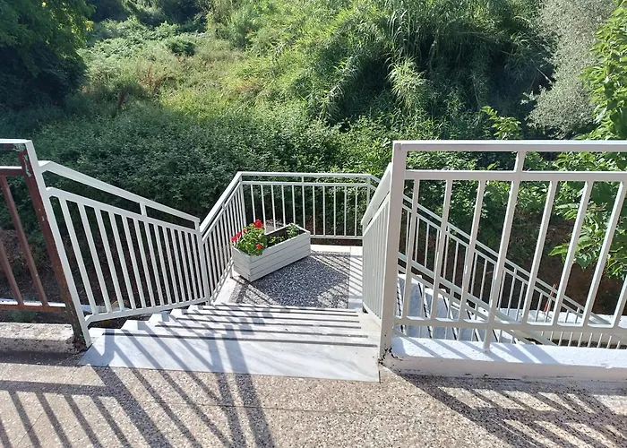 Giotas Apartments - Studios