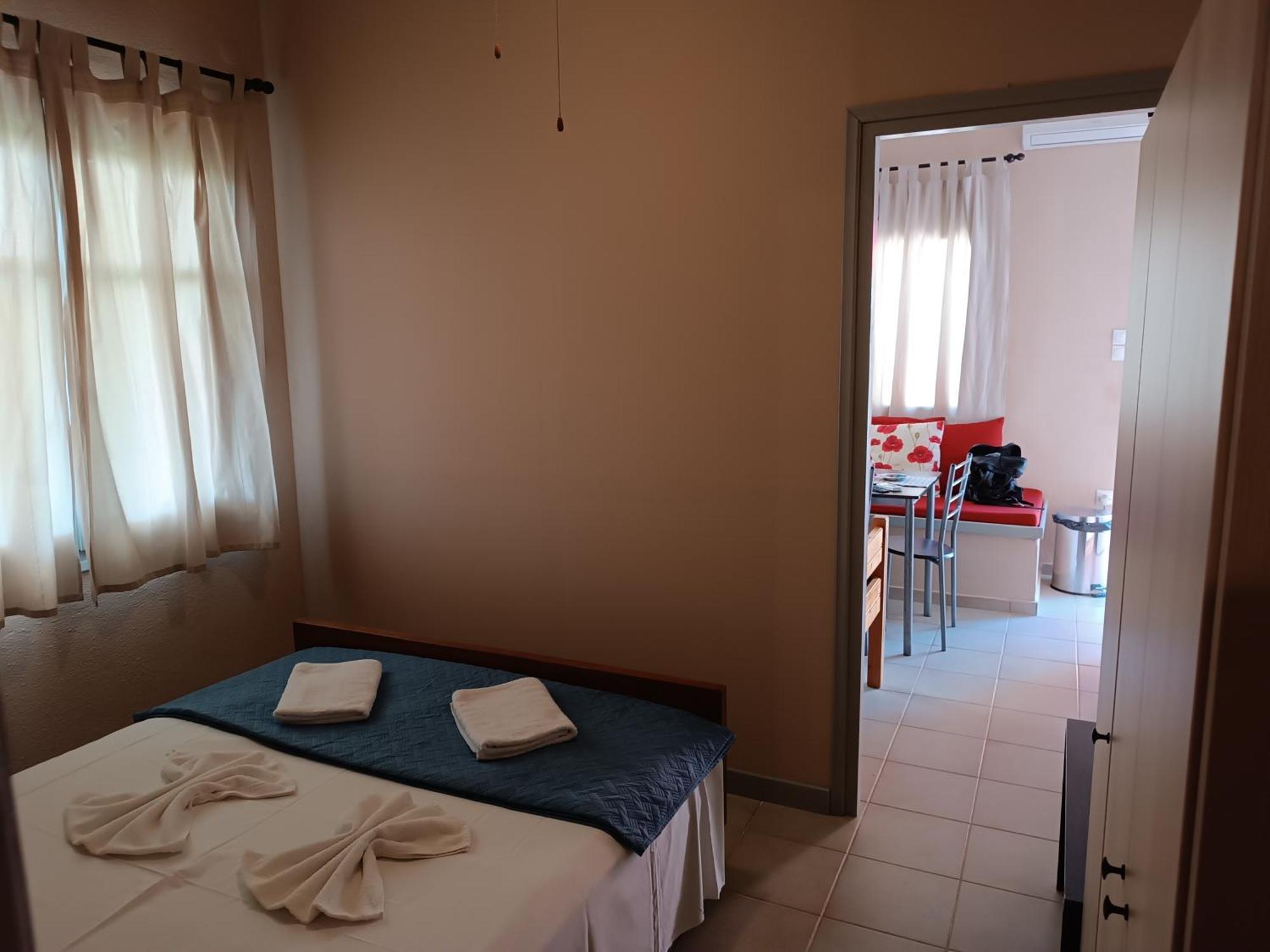 Giotas - Kır Evi *