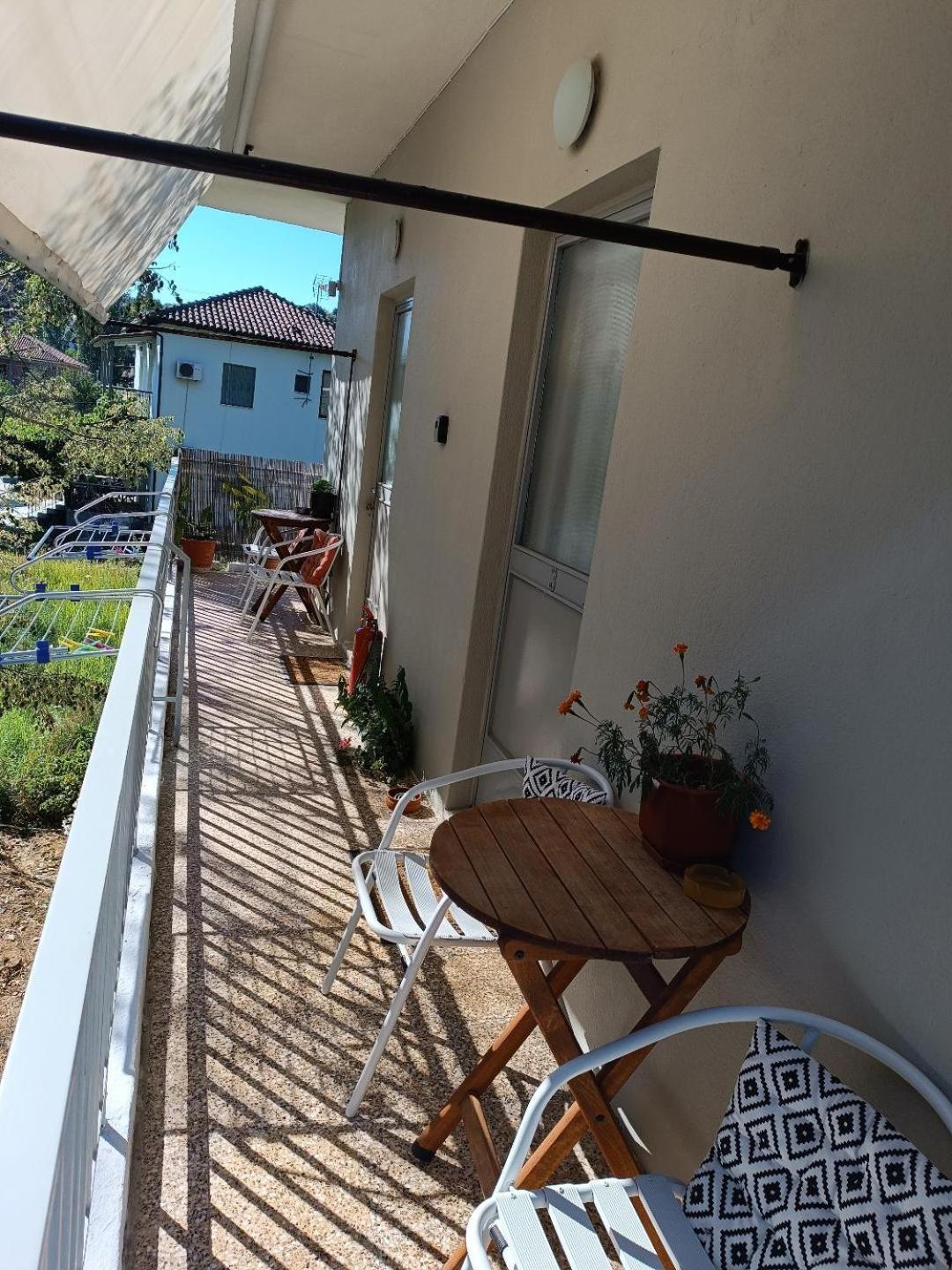 Giotas - Kır Evi